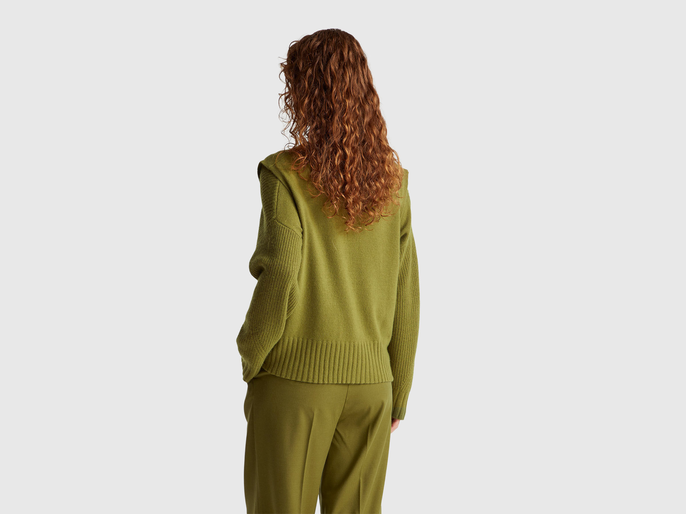 SLEEVELESS SWEATER Women image number 2